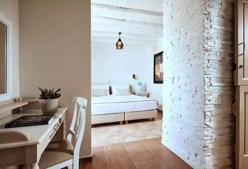 اتاق لوکس با چشم‌انداز دریا, Naxos Magic Village