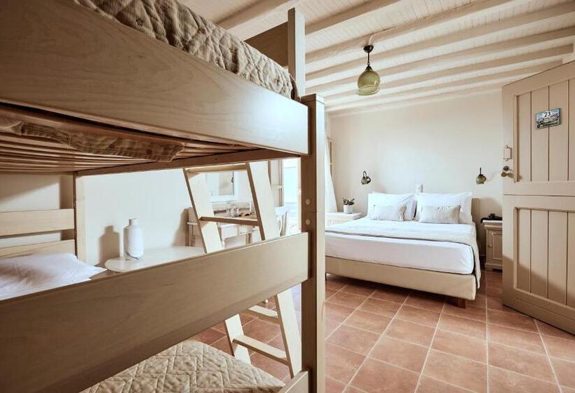 家庭间, Naxos Magic Village
