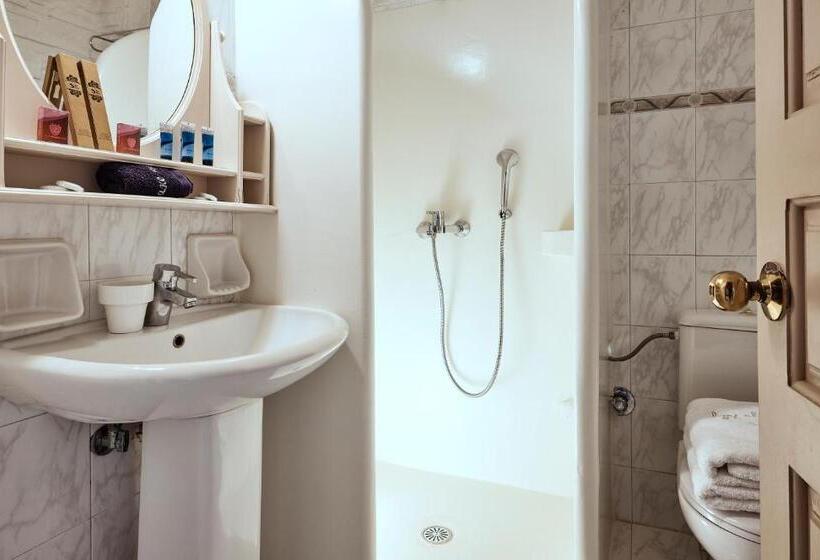 Номер Стандарт, Naxos Magic Village