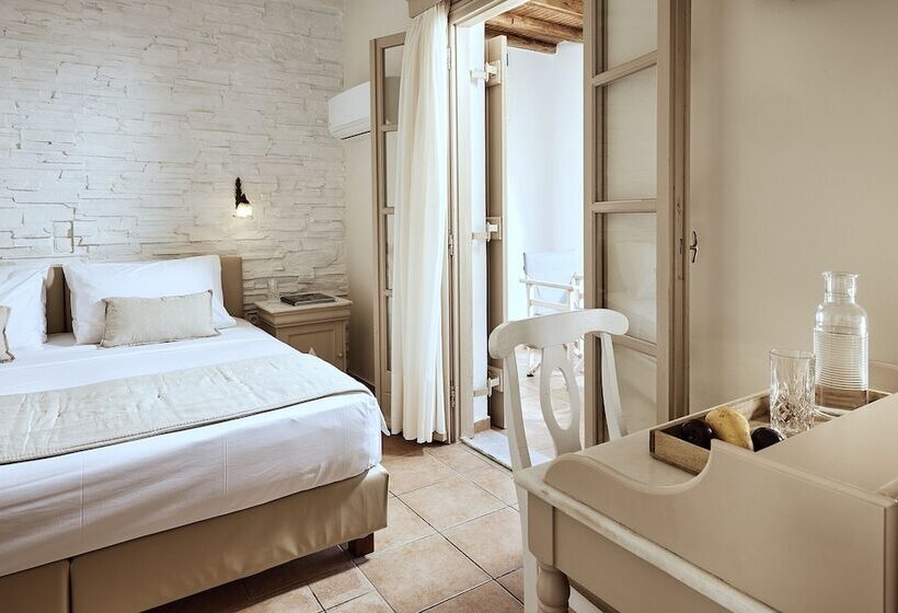 Семейный Номер, Naxos Magic Village