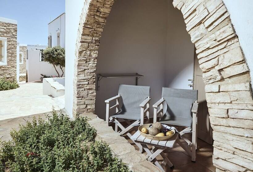 Семейный Номер, Naxos Magic Village