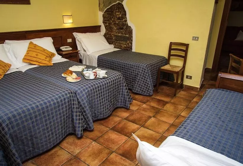 اتاق استاندارد چهار تخته, Nizza