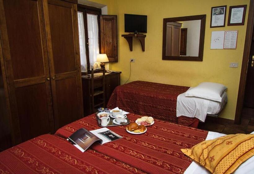 اتاق استاندارد سه نفره, Nizza