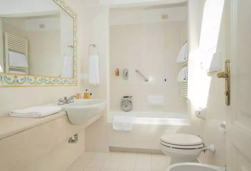 اتاق استاندارد, Park Hotel Villa Grazioli