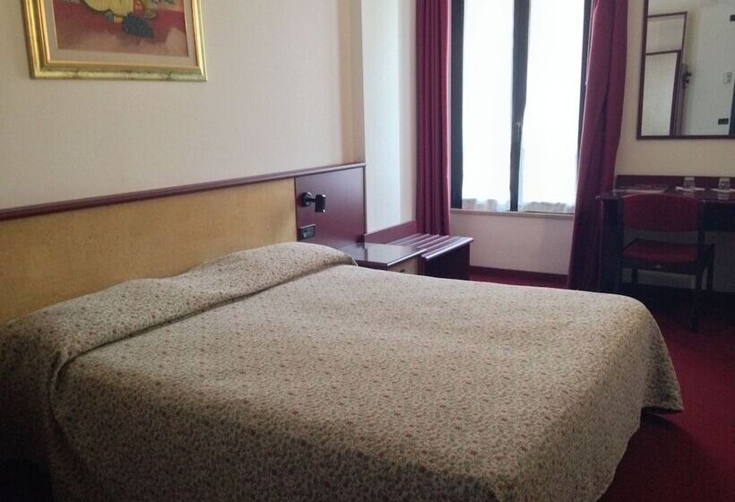 Номер Стандарт, Plaza