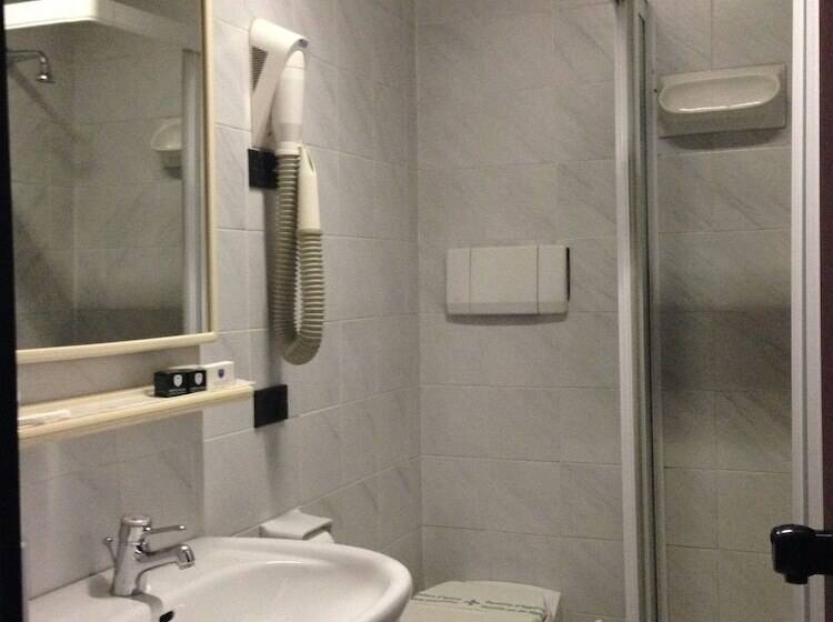 Четырехместный Номер Стандарт, Plaza