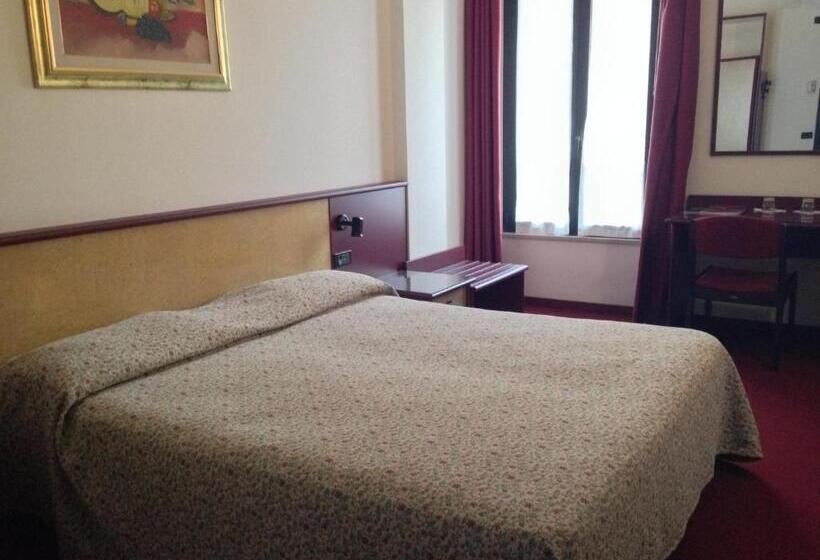 Номер Стандарт, Plaza