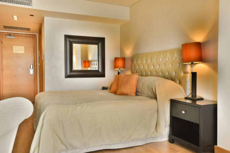 컴포트 싱글 룸, Plaza Resort