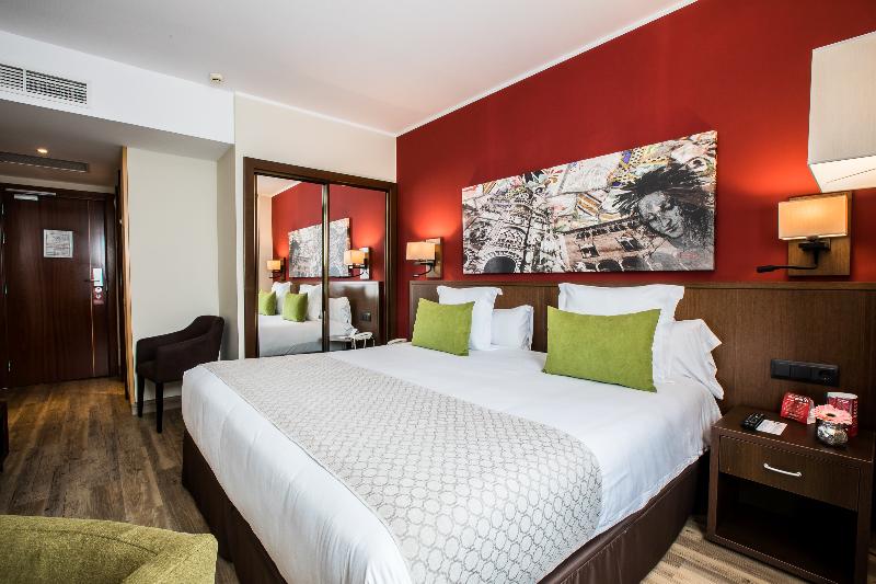 חדר משפחתי נוף לים, Plaza Resort