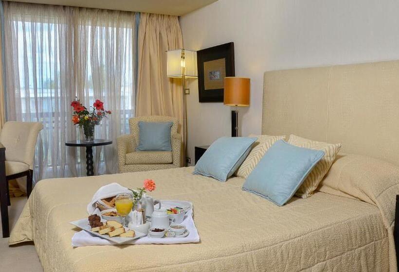 컴포트 싱글 룸, Plaza Resort