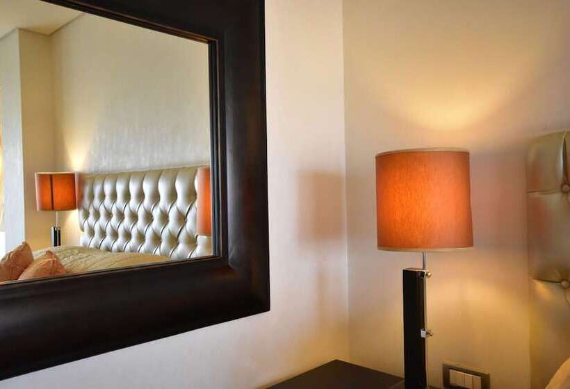 스탠다드 싱글 룸 바다 전망, Plaza Resort