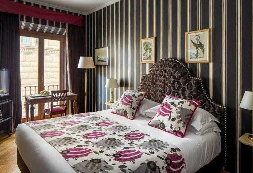 اتاق استاندارد, Room Mate Isabella