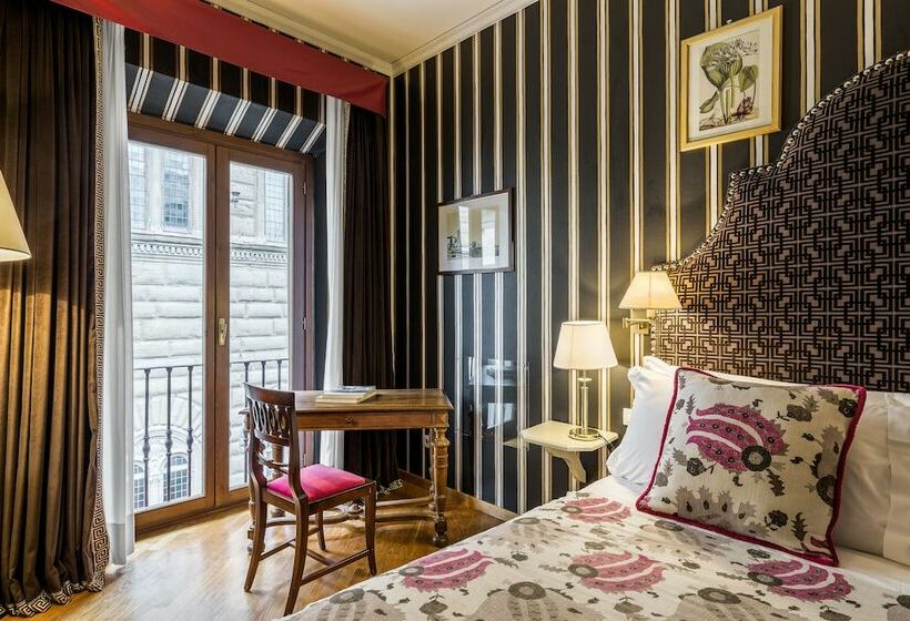 اتاق استاندارد, Room Mate Isabella
