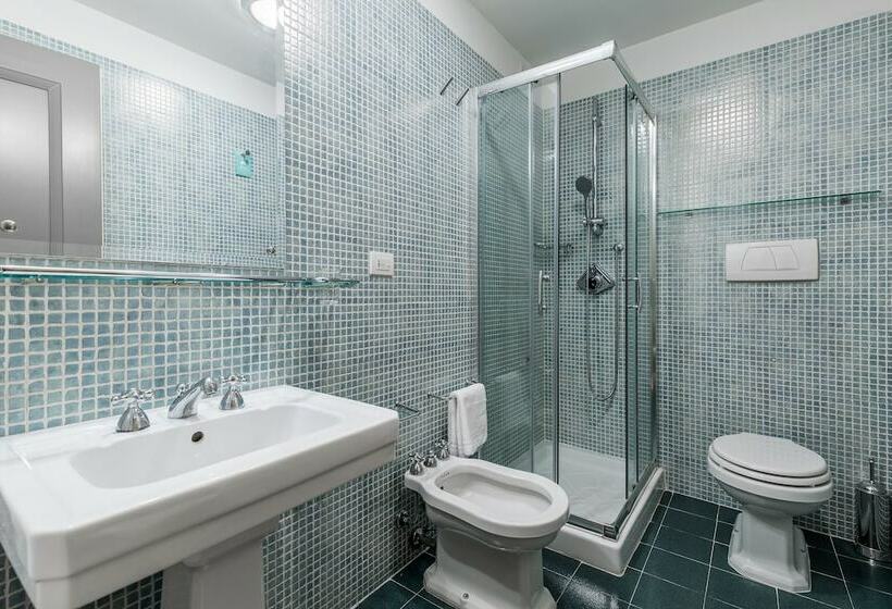 اتاق استاندارد, Room Mate Isabella