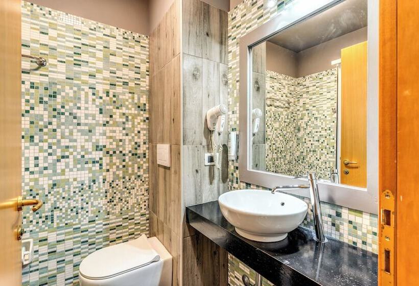 חדר משפחתי, Scheppers