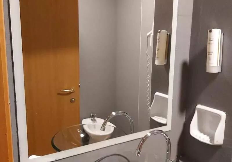 Standard Room, Scheppers