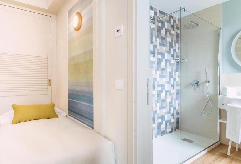 스탠다드 트리플 발코니 룸, Sky Pool Hotel Sole Garda