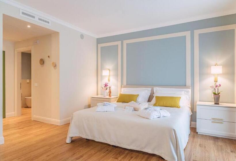 주니어 스위트 발코니, Sky Pool Hotel Sole Garda