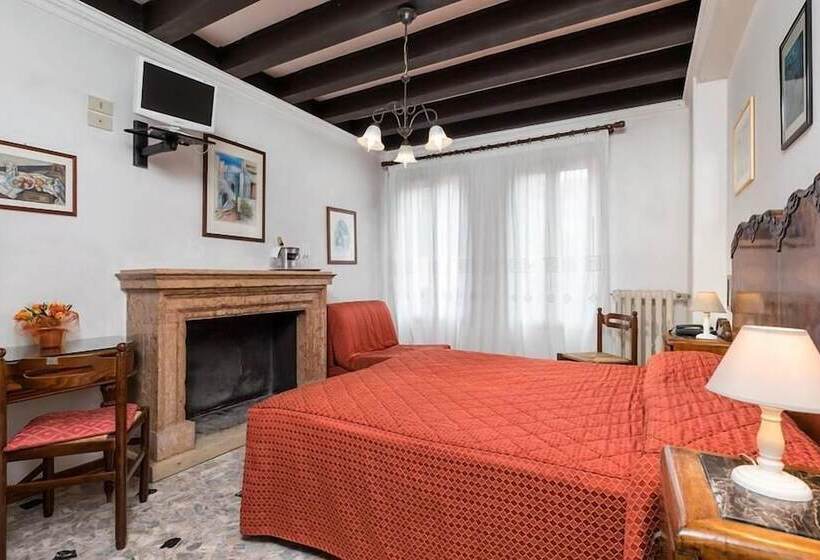 غرفة قياسية, Villa Albertina