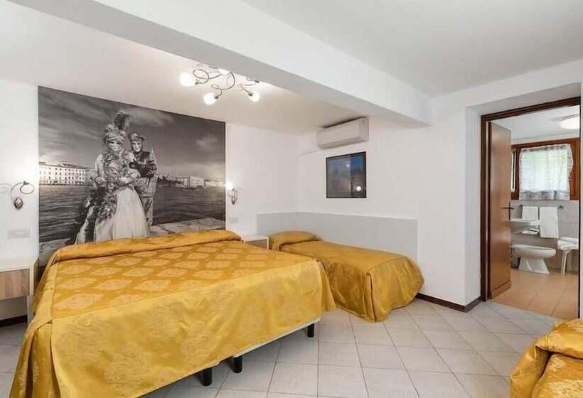 غرفة قياسية ثلاثية, Villa Albertina