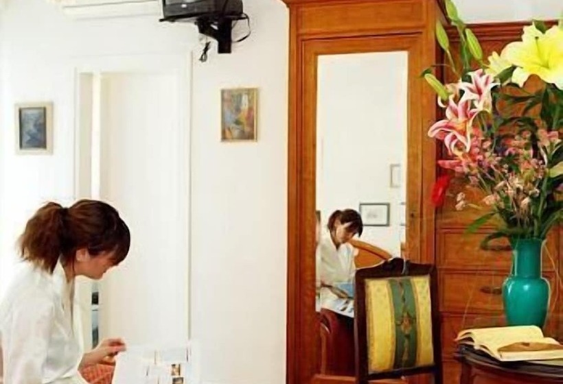 غرفة قياسية رباعية, Villa Albertina