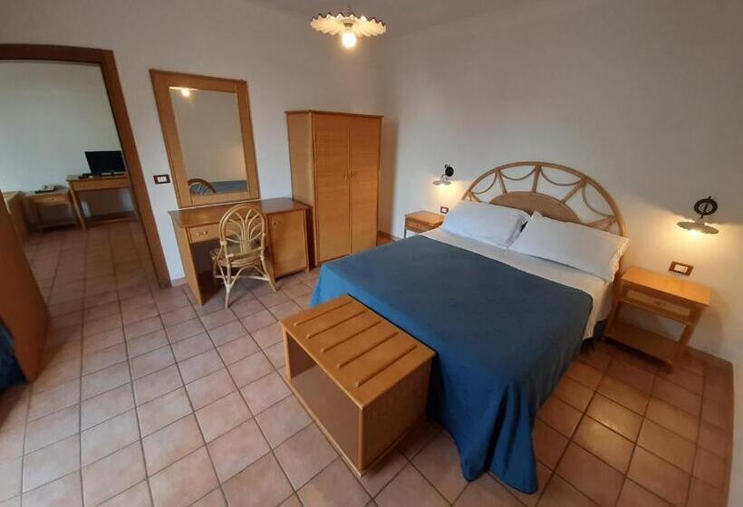 شقة غرفة واحدة, Messapia Hotel & Resort