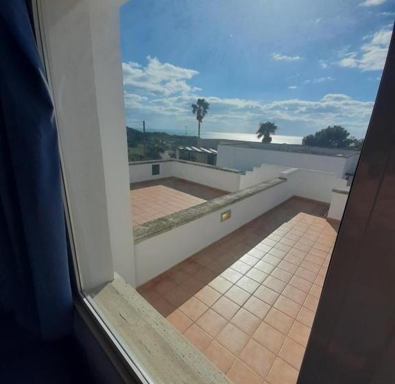 غرفة سوبيريور ثلاثية, Messapia Hotel & Resort