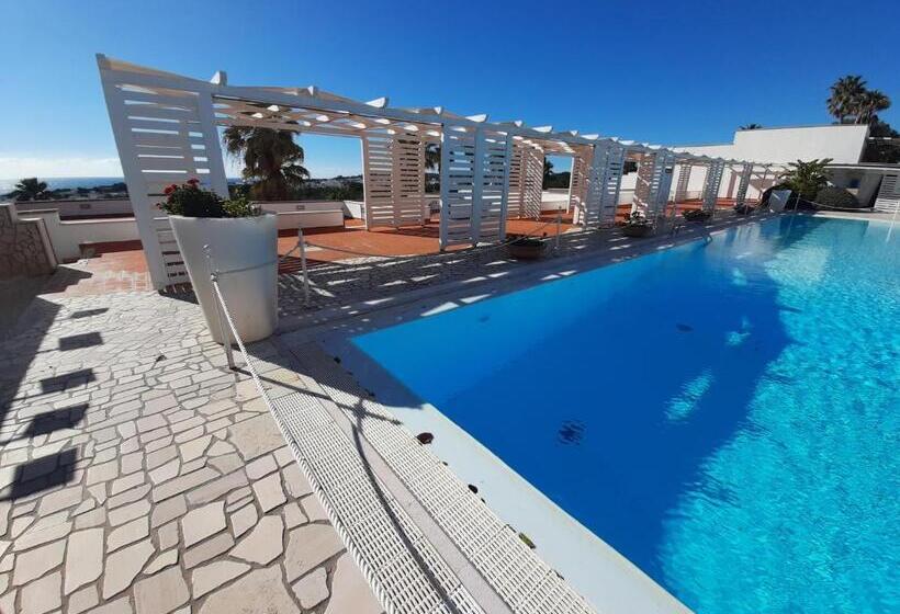 غرفة سوبيريور رباعية, Messapia Hotel & Resort