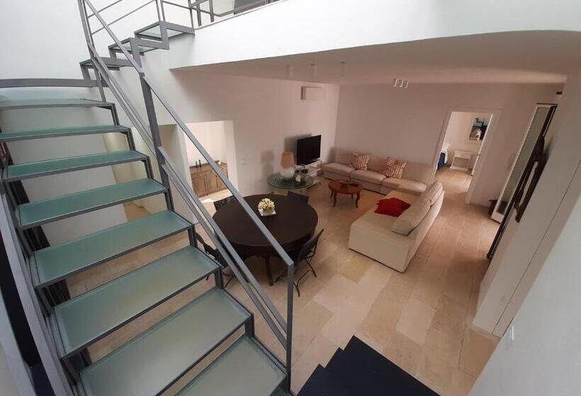 סוויטה, Messapia Hotel & Resort