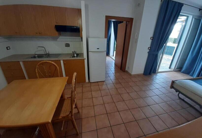 شقة غرفة واحدة, Messapia Hotel & Resort