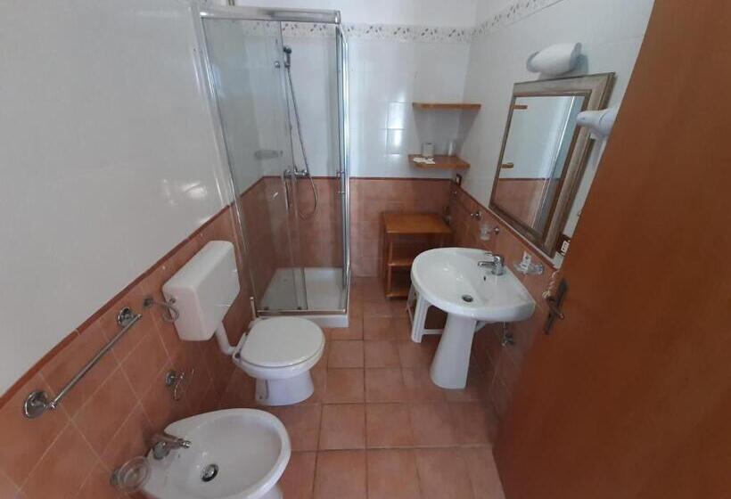 חדר סופריור לארבעה, Messapia Hotel & Resort