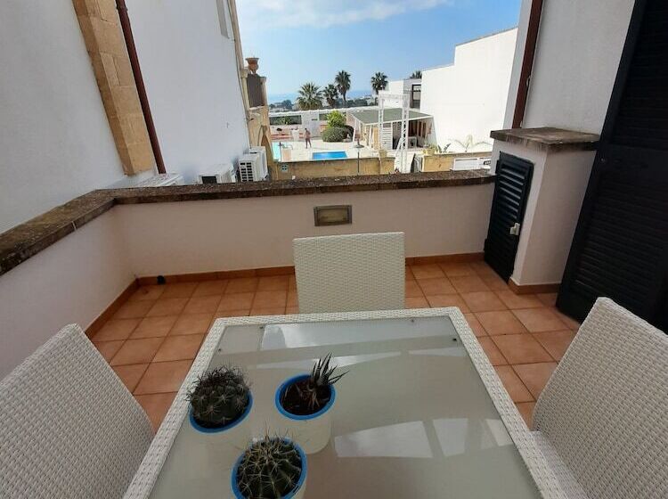 דירת חדר, Messapia Hotel & Resort