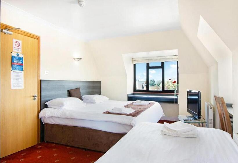 豪华家庭房间, The Brent Hotel London Wembley