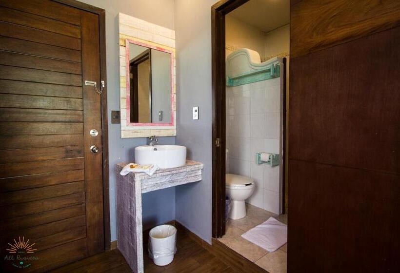 اتاق استاندارد با چشمانداز دریا, All Riviera