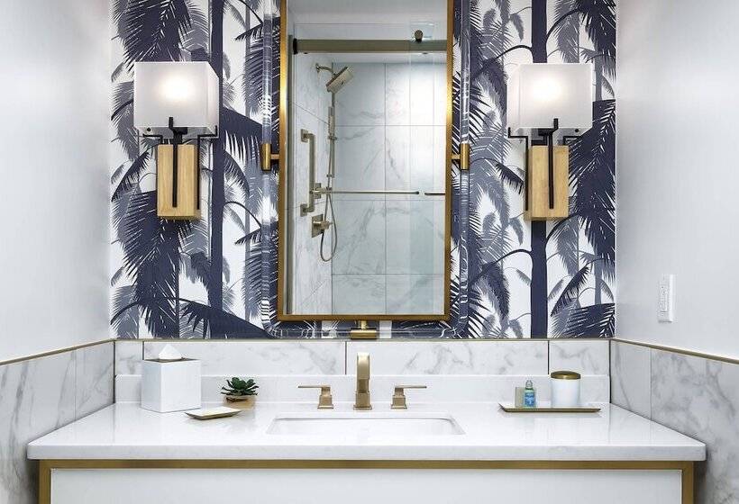 ２ダブルベッドのスタンダードルーム, Cadillac Hotel & Beach Club, Autograph Collection