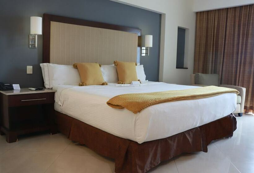 行政房间, Casa Francisco