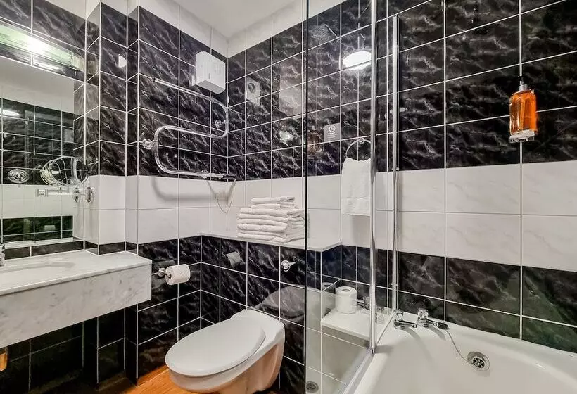 Sviitti, Cedar Court Bradford