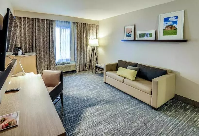 Sviitti Liikuntarajoitteisille, Country Inn & Suites By Radisson, Nashville Airport, Tn