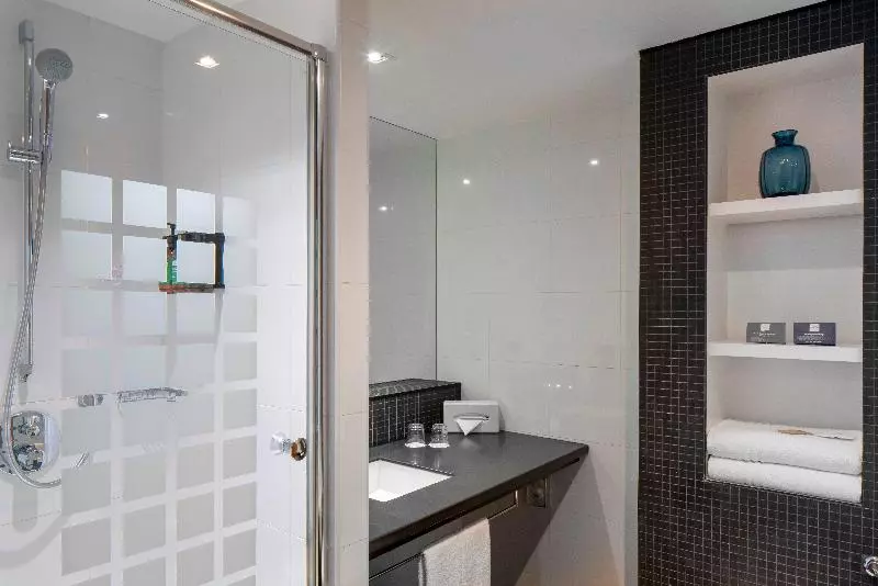 キングサイズベッドのジュニアスイート, Crowne Plaza London   Docklands, An Ihg