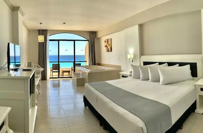 キングサイズベッドのクラブルーム, Golden Parnassus All Inclusive Resort & Spa   Adults Only