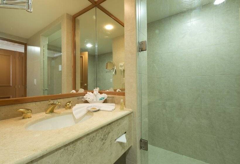 Club Zimmer Kingsize Bett, Golden Parnassus All Inclusive Resort & Spa   Adults Only