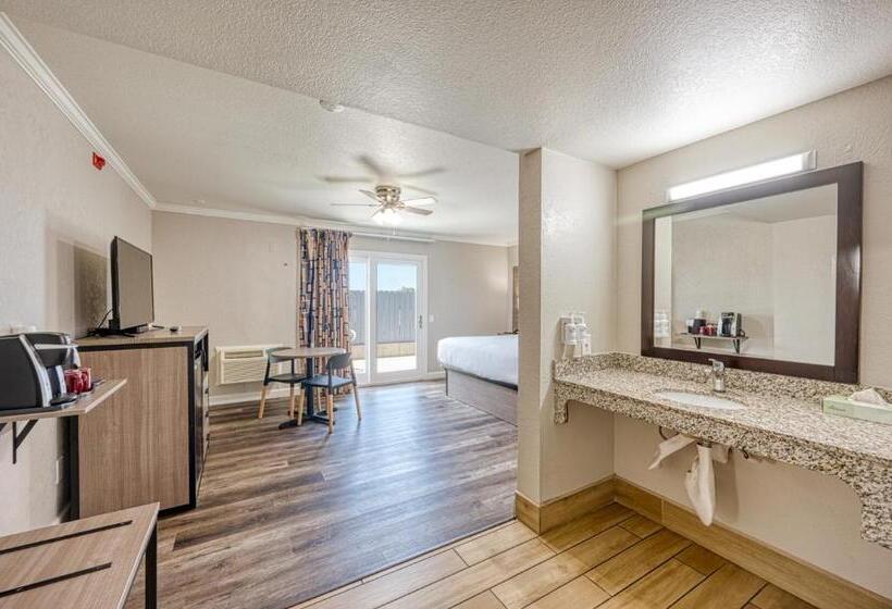 غرفة قياسية سرير كينج, Harbor House Inn