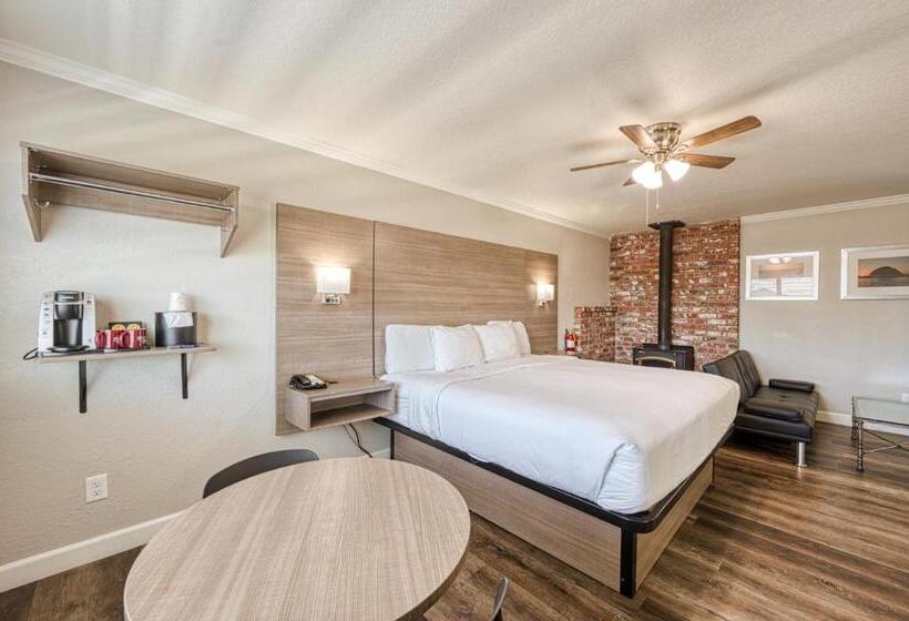 جناح ديلوكس سرير كينج, Harbor House Inn