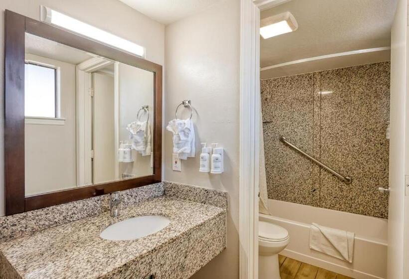 غرفة قياسية سرير كينج, Harbor House Inn