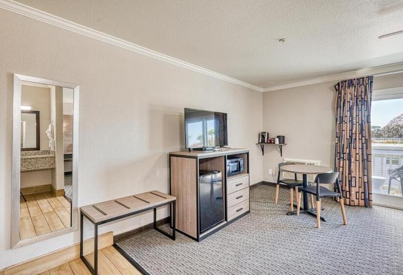 غرفة ديلوكس سرير كينج, Harbor House Inn