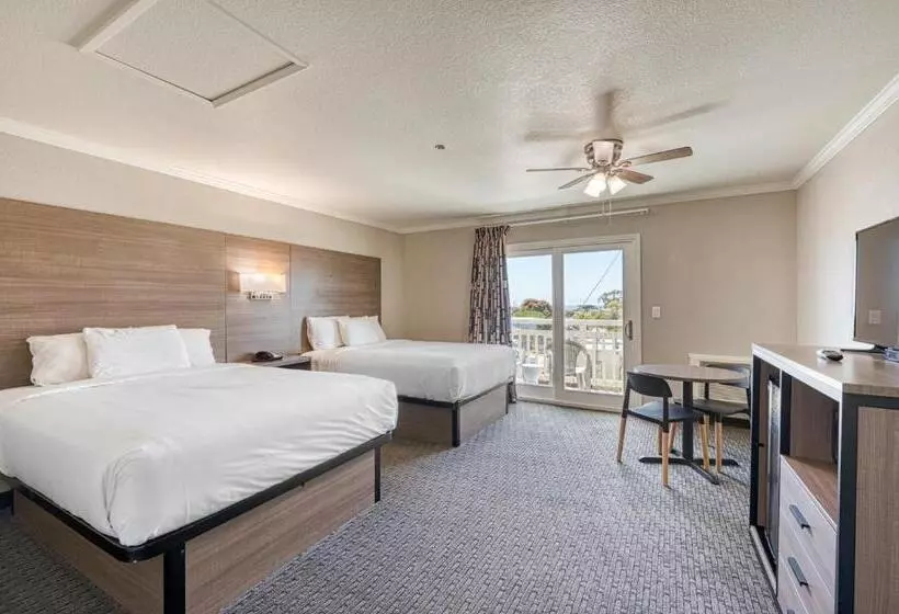 اتاق لوکس با چشم‌انداز شهر, Harbor House Inn