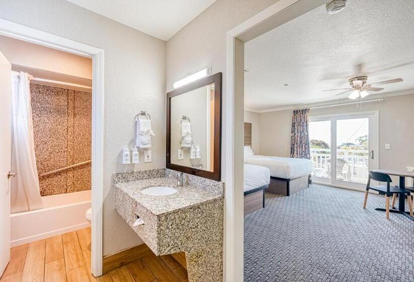 Номер Deluxe Вид на Город, Harbor House Inn