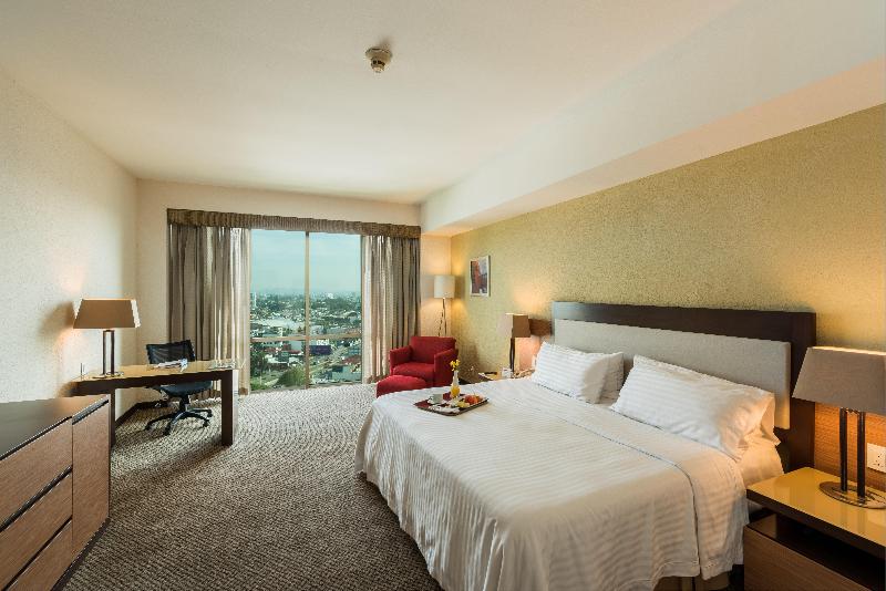Chambre Standard Lit King Size, Holiday Inn Guadalajara Select, An Ihg
