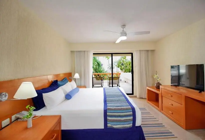 キングサイズベッドのスタンダードルーム, Plaza Pelicanos Grand Beach Resort All Inclusive