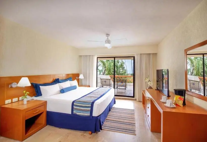 キングサイズベッドのスタンダードルーム, Plaza Pelicanos Grand Beach Resort All Inclusive